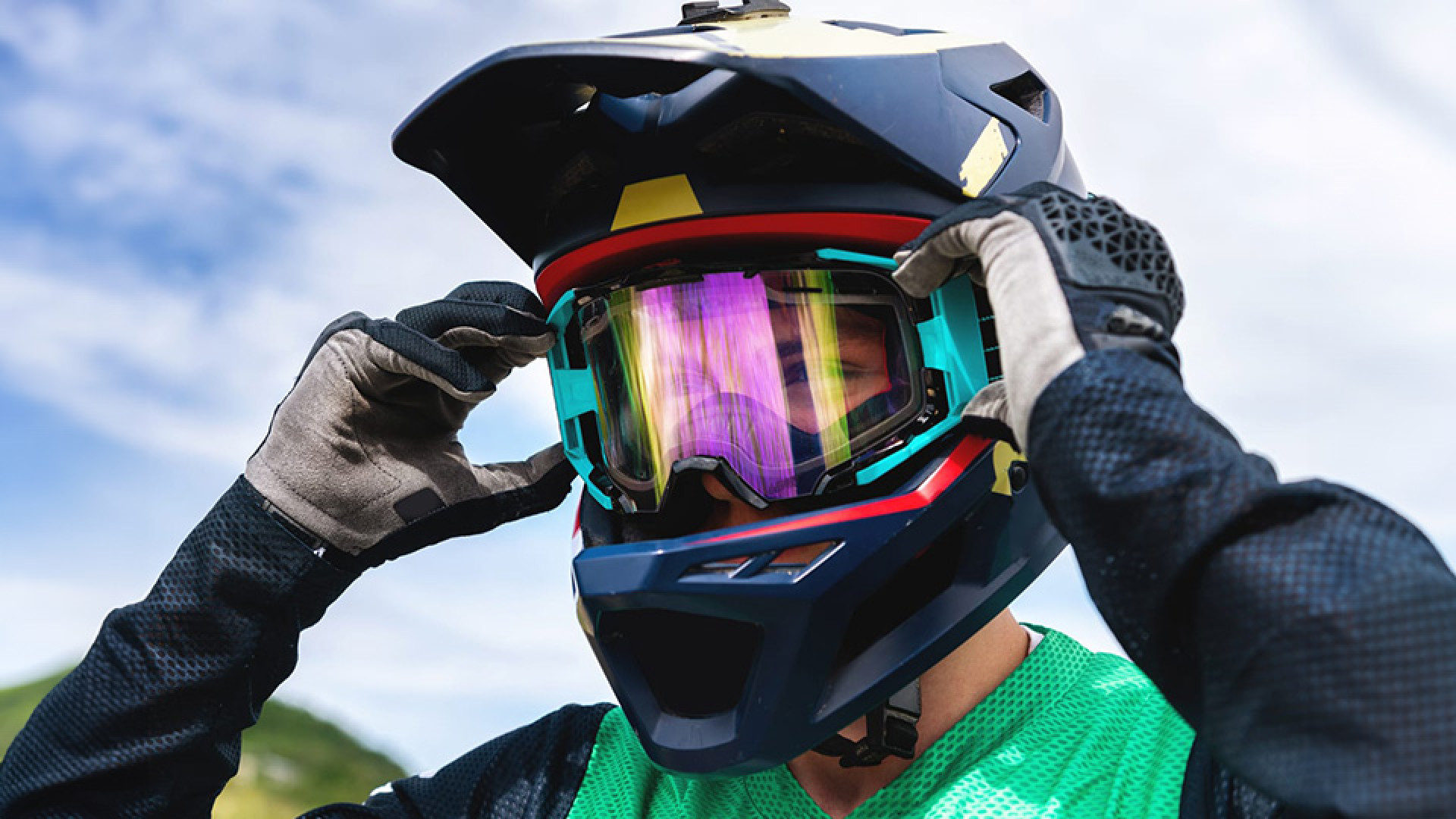 Road legal fashion motocross helmet